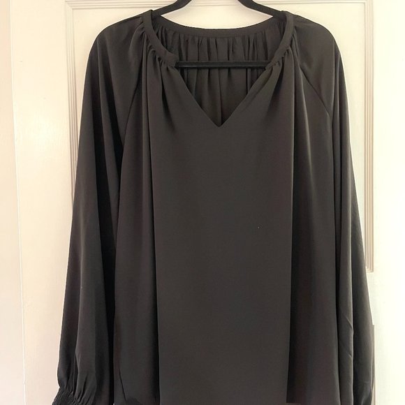 5/$25 BUNDLE DEAL SHEWIN V Neck 3/4 Bell Sleeve Chiffon Blouse 2XL - Picture 2 of 5